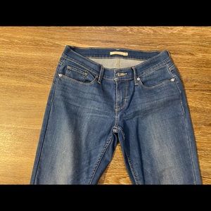 Levi’s 524 Skinny. Size 28
